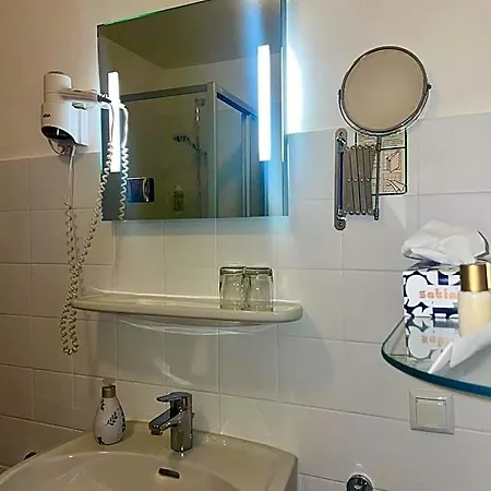 Hotel-pension Hommen 3*