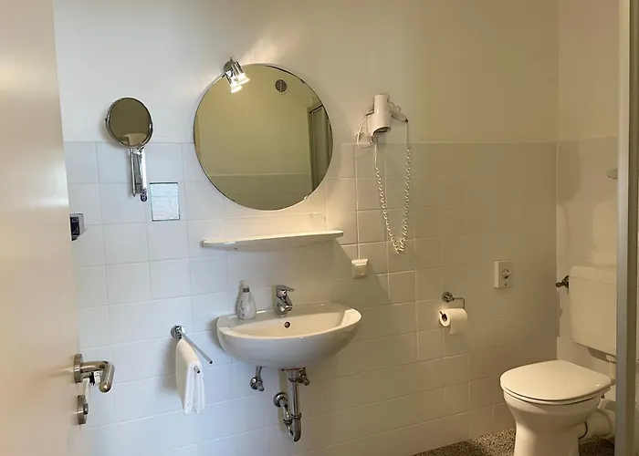 호텔 Hotel-pension Hommen 3*