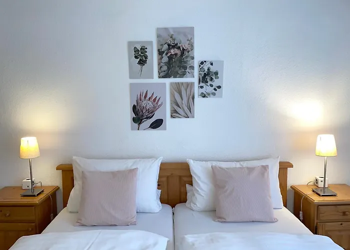 Hotel-pension Hommen 호텔